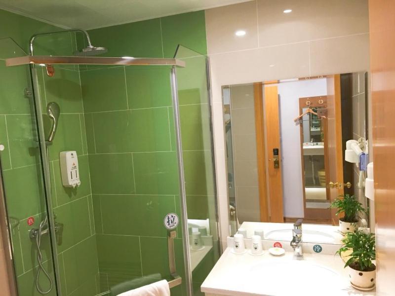 Greentree Inn Jiangxi Fuzhou Gandong Bridge Express Hotel Exterior foto